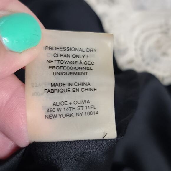 Alice+Olivia Lucia Lace women's skirt Ivory Cottagecore Coquette Feminine Small - Picture 5 of 8